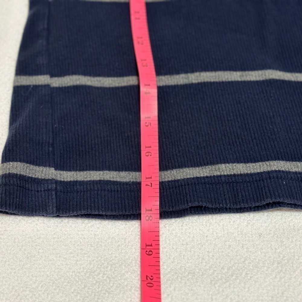 Boys blue & grey striped short sleeve tee. Great condition. Size 4/5. - Picture 2 of 5